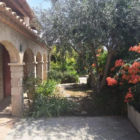 With Large Pool, Close To Beaches Villa