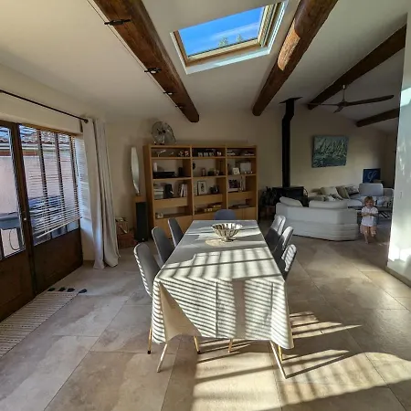 Villa With Large Pool, Close To Beaches Pérols