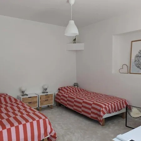 With Large Pool, Close To Beaches Villa Pérols